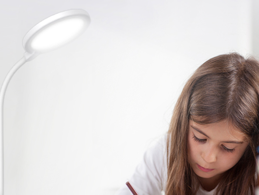 led充電護(hù)眼檯燈